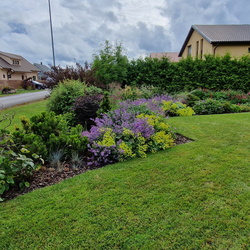 II koht individuaalelamud Aldo Urmi ja Kadi Novikovi aed Patika külas